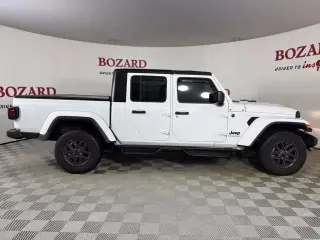 Jeep Gladiator 2024 4x4 Sport 4dr Crew Cab 5.0 ft. SB