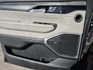 Jeep Wagoneer 2023 4x4 Series III 4dr SUV