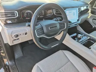 Jeep Wagoneer 2023 4x4 Series III 4dr SUV