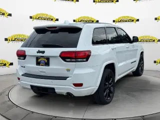 Jeep Grand Cherokee 2020 4x4 Laredo 4dr SUV