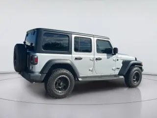 Jeep Wrangler Unlimited 2022 4x4 Sport SUV de 4 puertas