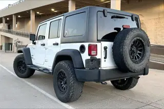 Jeep Wrangler Unlimited 2017 4x4 Sport SUV de 4 puertas