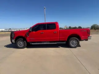 Ford F-250 Super Duty 2022 4x4 XLT 4dr Crew Cab 6.8 ft. SB Pickup