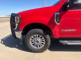 Ford F-250 Super Duty 2022 4x4 XLT 4dr Crew Cab 6.8 ft. SB Pickup