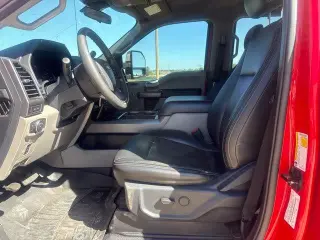 Ford F-250 Super Duty 2022 4x4 XLT 4dr Crew Cab 6.8 ft. SB Pickup