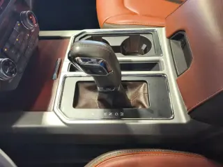 Ford F-150 2019 4x4 King Ranch 4dr SuperCrew 5.5 ft. SB