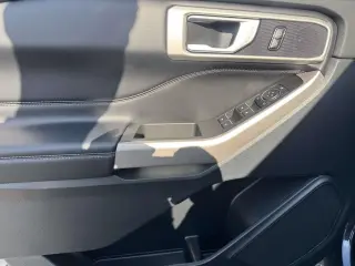 Ford Explorer 2023 AWD XLT 4dr SUV