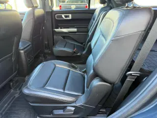 Ford Explorer 2023 AWD XLT 4dr SUV