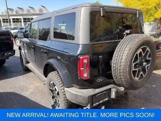 Ford Bronco 2024 4x4 Outer Banks SUV de 4 puertas