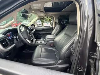 Ford Expedition MAX 2023 4x2 XLT 4 puertas SUV