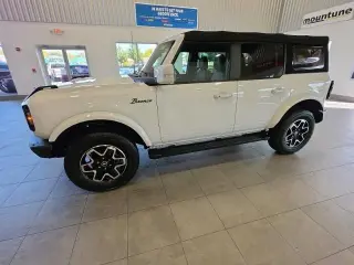 Ford Bronco 2022 4x4 Outer Banks 4dr SUV