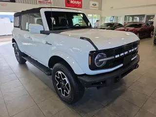 Ford Bronco 2022 4x4 Outer Banks 4dr SUV