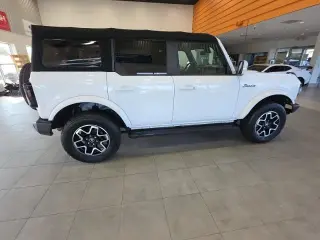 Ford Bronco 2022 4x4 Outer Banks 4dr SUV
