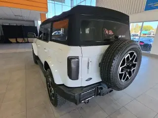 Ford Bronco 2022 4x4 Outer Banks 4dr SUV