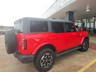 Ford Bronco 2024 4x4 Outer Banks 4dr SUV