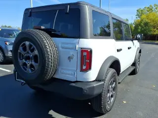 Ford Bronco 2023 4x4 Big Bend SUV de 4 puertas
