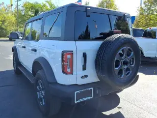 Ford Bronco 2023 4x4 Big Bend SUV de 4 puertas