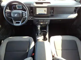 Ford Bronco 2023 4x4 Big Bend SUV de 4 puertas
