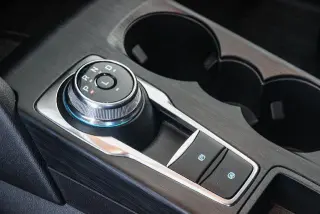 Ford Escape Plug-In Híbrido 2023 Base 4dr SUV