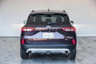 Ford Escape Plug-In Híbrido 2023 Base 4dr SUV
