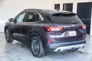 Ford Escape Plug-In Híbrido 2023 Base 4dr SUV