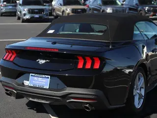 Ford Mustang 2026 EcoBoost Premium convertible 2 puertas