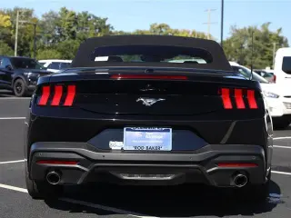 Ford Mustang 2026 EcoBoost Premium convertible 2 puertas