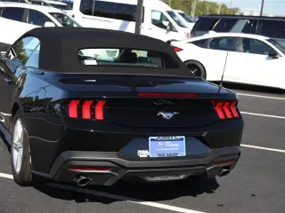 Ford Mustang 2026 EcoBoost Premium convertible 2 puertas