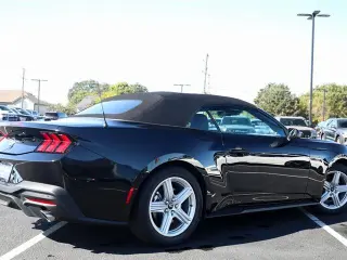Ford Mustang 2026 EcoBoost Premium convertible 2 puertas