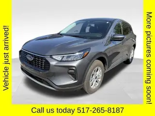 Ford Escape 2024 con tracción en las cuatro ruedas y Active 4dr SUV