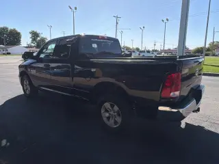 Ram 1500 2017 4x4 Express 4dr Quad Cab 6.3 ft. SB Pickup