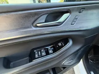 Jeep Grand Cherokee 2023 4x4 Overland 4dr SUV