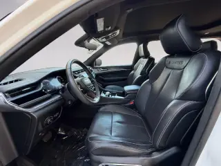 Jeep Grand Cherokee 2023 4x4 Overland 4dr SUV