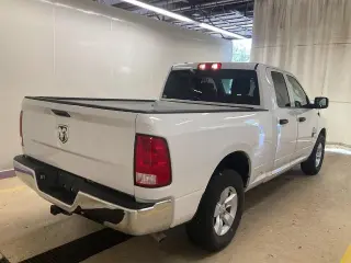 Ram 1500 Classic 2022 4x2 Tradesman 4dr Quad Cab 6.3 ft. SB Pickup