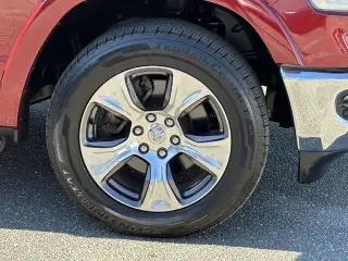 Ram 1500 2019 4x4 Laramie 4dr Crew Cab 5.6 ft. SB Pickup