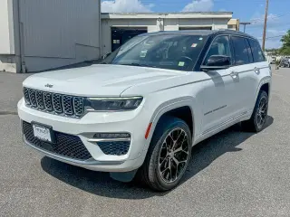 Jeep Grand Cherokee 2023 4x4 Summit 4dr SUV