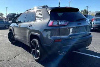 Jeep Cherokee 2019 Latitude Plus 4dr SUV