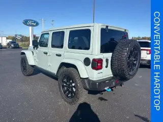 Jeep Wrangler 2023 4x4 High Altitude 4xe 4dr SUV