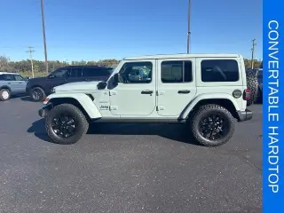 Jeep Wrangler 2023 4x4 High Altitude 4xe 4dr SUV