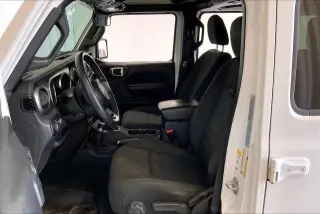 Jeep Wrangler Unlimited 2018 4x4 Deportivo 4dr SUV (lanzamiento a mitad de año)