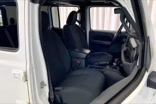 Jeep Wrangler Unlimited 2018 4x4 Deportivo 4dr SUV (lanzamiento a mitad de año)