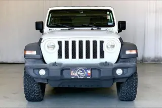 Jeep Wrangler Unlimited 2018 4x4 Deportivo 4dr SUV (lanzamiento a mitad de año)