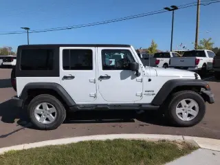 Jeep Wrangler JK Unlimited 2018 4x4 Sport 4pt SUV
