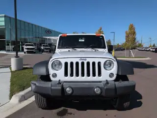 Jeep Wrangler JK Unlimited 2018 4x4 Sport 4pt SUV