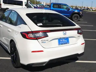 Honda Civic 2023 Sport 4 tracción automática de cintros