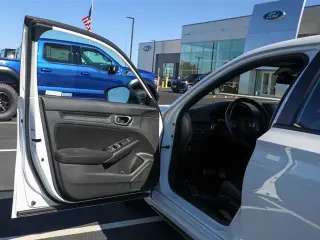 Honda Civic 2023 Sport 4 tracción automática de cintros