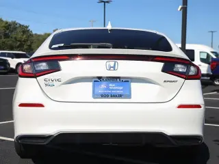 Honda Civic 2023 Sport 4 tracción automática de cintros