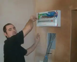 CONTRATISTA ELECTRICO CERTIFIC