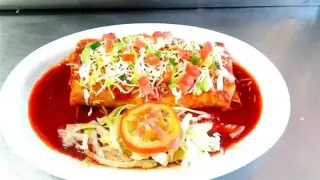 TAMALES Y COMIDA MEXICANA