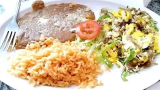 TAMALES Y COMIDA MEXICANA